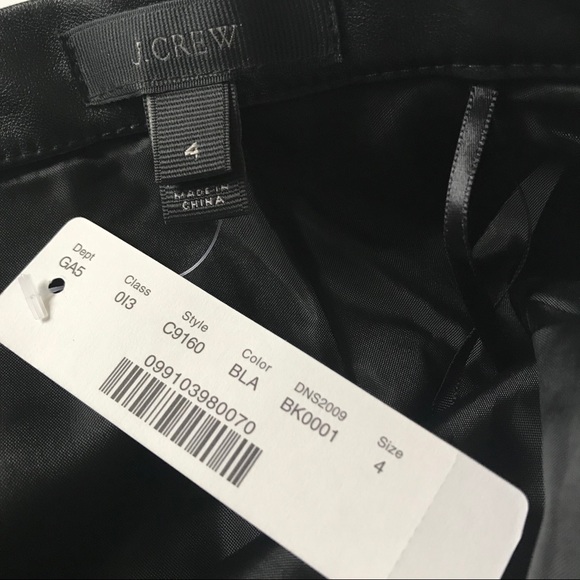 🎉SOLD🎉NWT! J. Crew faux black pleated skirt - Picture 4 of 4